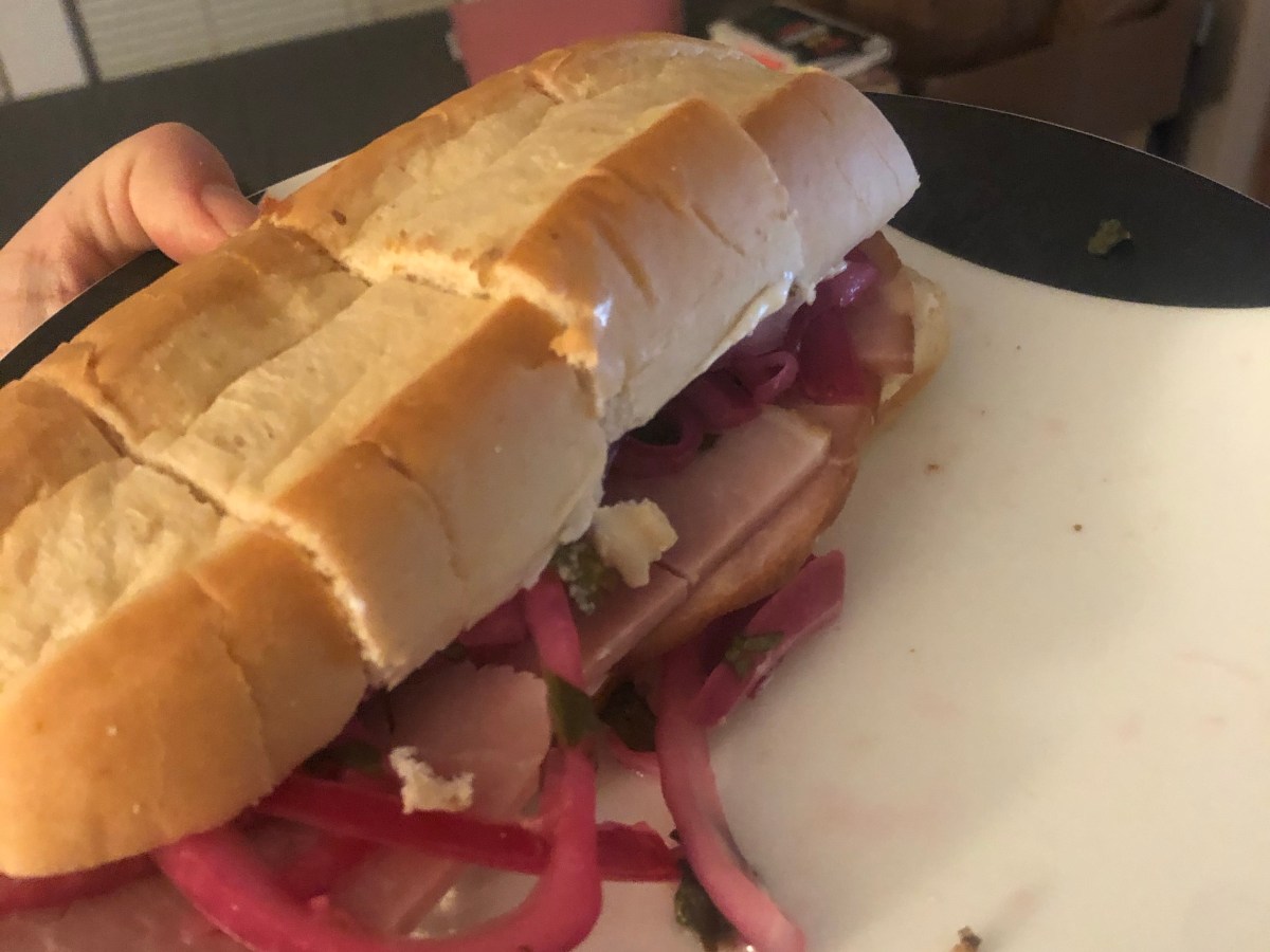 Butifarra-inspired ham sandwiches